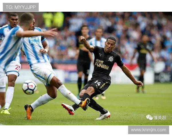 哈德斯菲尔德俱乐部新赛季调整引援战略力争联赛稳定表现前景提升