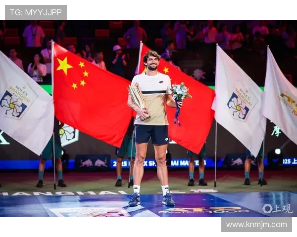 网球大师赛精彩对决落幕 新星崭露头角老将回归竞争激烈